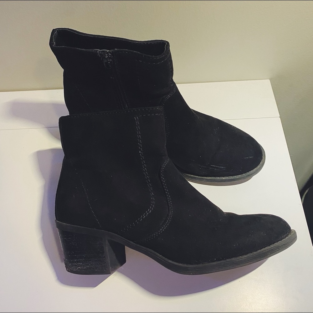 Ruff Hewn Black Suede Booties Size 6.5